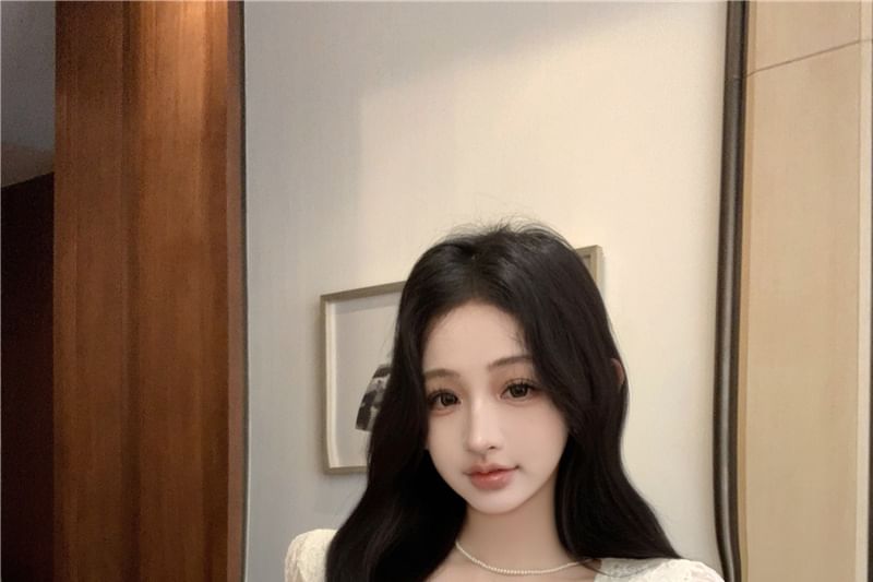 U-Neck Long-Sleeve Lace Top