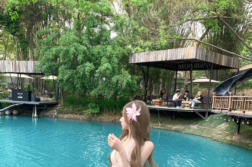 Low Skirt Maxi A-Line Cropped Plain Top Rise Halter V-Neck Set: Asymmetrical +