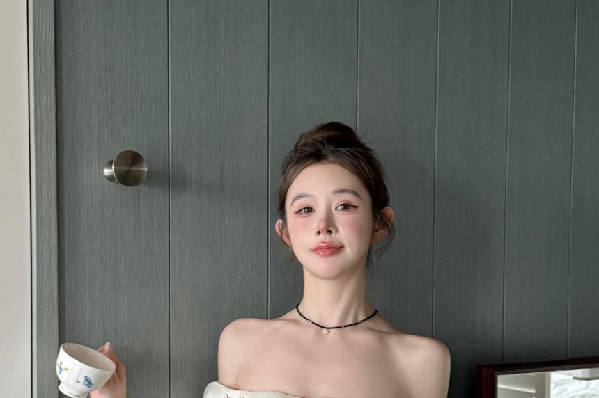 Blouse Puff-Sleeve Plain Off-Shoulder Rhinestone Bow