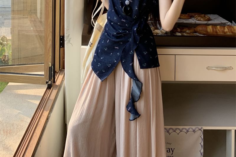 High Wide Pants Leg / Asymmetrical Floral Tank Plain Rise Top