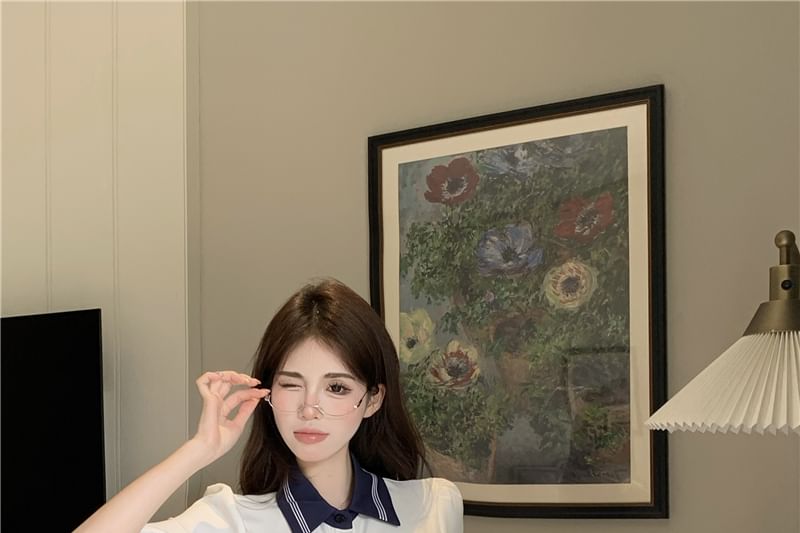 Embroidered Letter Short-Sleeve T-Shirt Collar