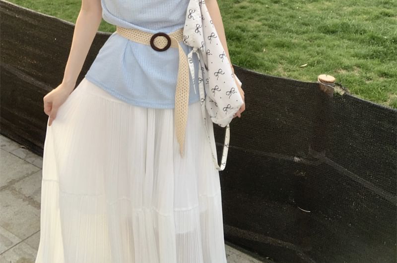 Short-Sleeve Plain One-Shoulder Tee