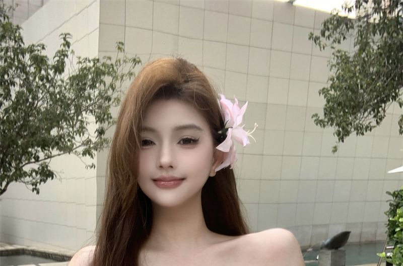 Front-Slit Plain Tube Detail Flower Top