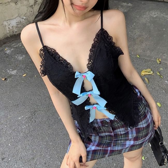 Cutout Lace Bow Camisole Trim Top