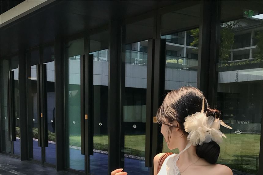 Top One-Shoulder Lace Crop