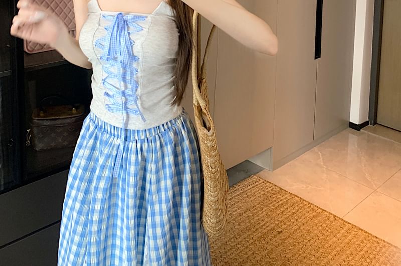 Gingham Top Tube Lace-Up