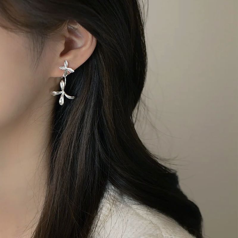 Clip-On Earring Drop / Flower
