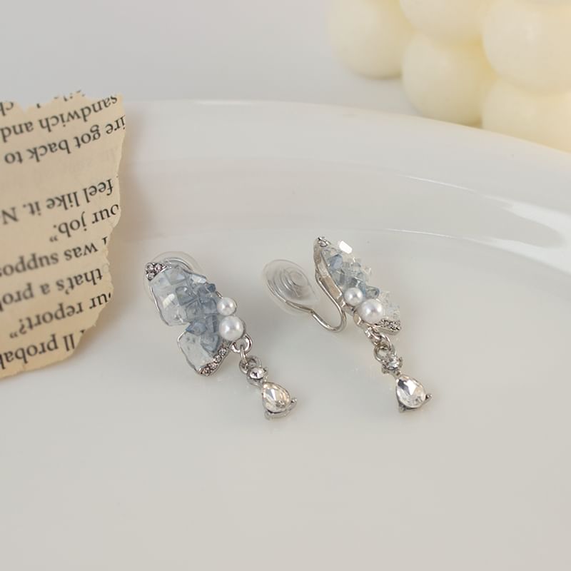 / Faux Pearl Drop Rhinestone Butterfly Earring Clip-On