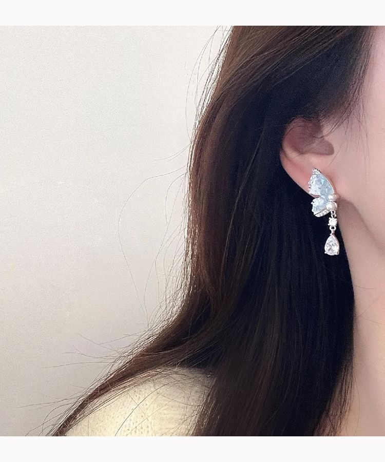 / Faux Pearl Drop Rhinestone Butterfly Earring Clip-On