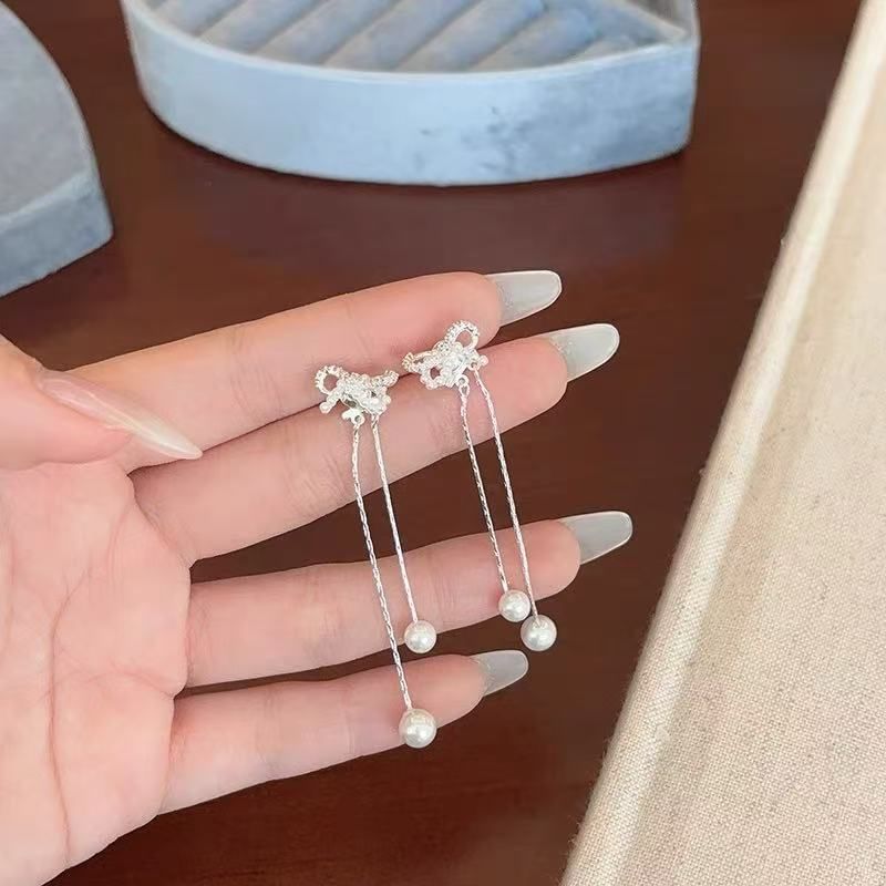 Faux Rhinestone Bowknot Dangle Pearl Earring