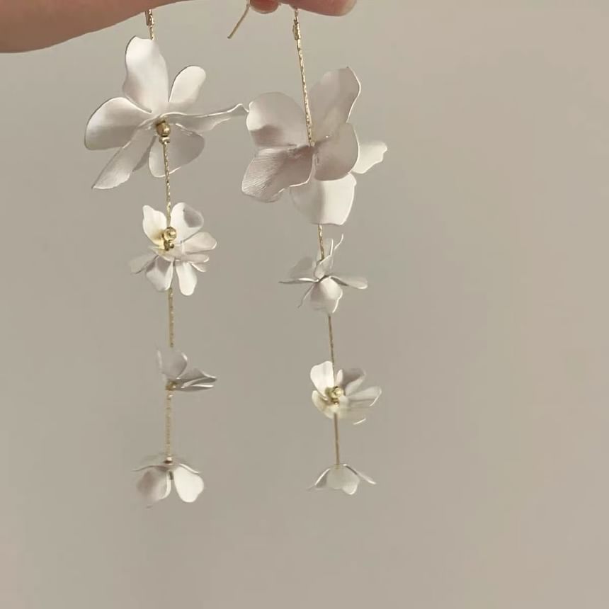 Floral Dangle Earring