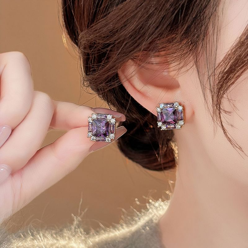 Stud Earring Square Gemstone