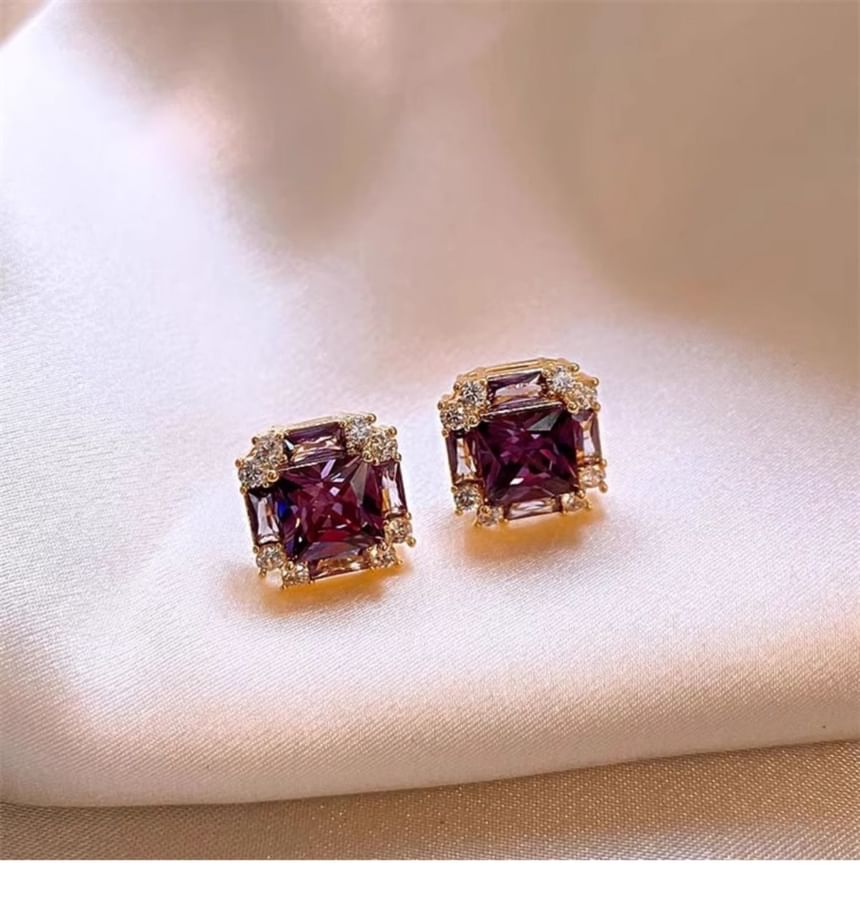 Stud Earring Square Gemstone