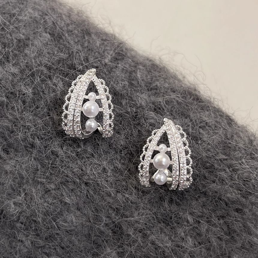 Hoop Pearl Faux Earring