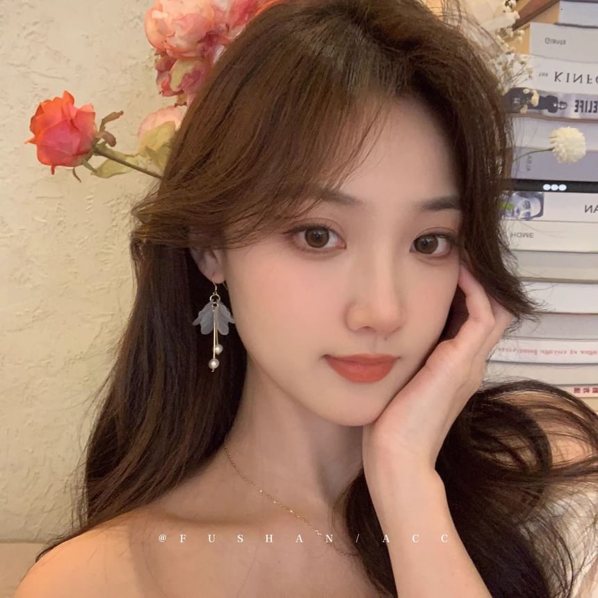 Flower Pearl Faux Earring Drop