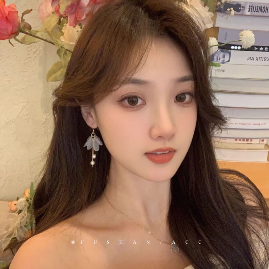 Flower Pearl Faux Earring Drop