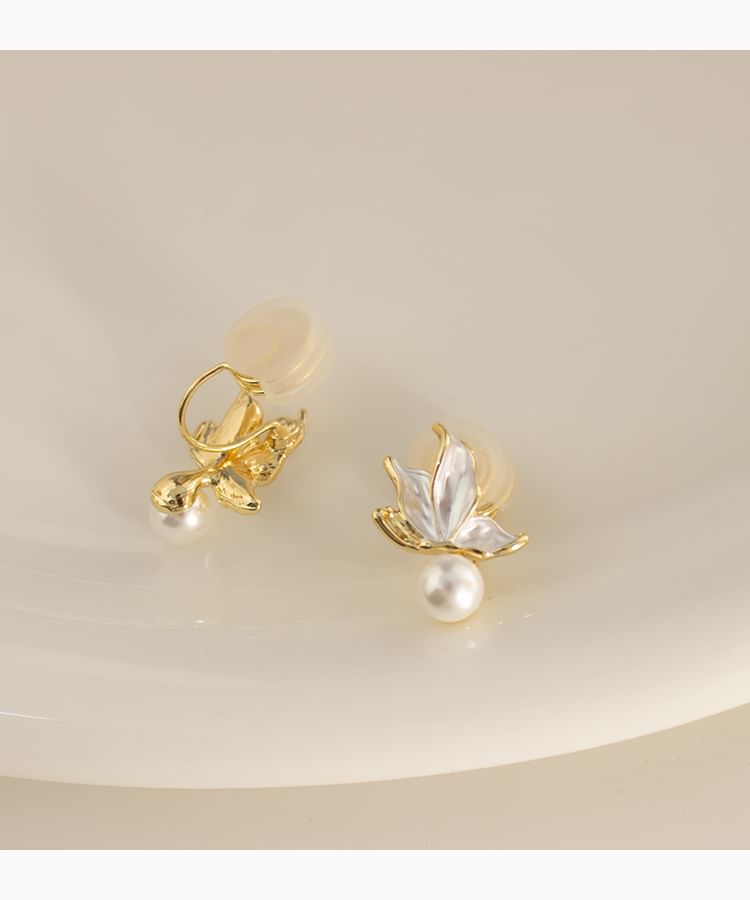 Butterfly Alloy Cuff Earring Pearl Drop Faux / Ear