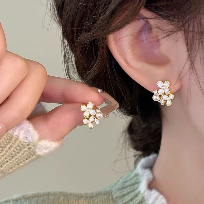 Cuff Alloy Pearl Stud / Earring Faux Floral Ear