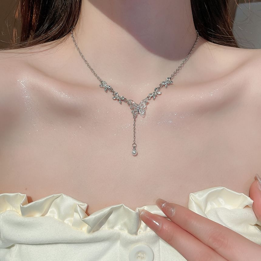 Pearl Pendant Alloy Faux (Various Choker Designs)