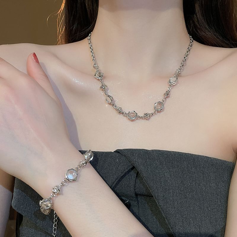 Station Alloy Bracelet Glass / Choker Bead