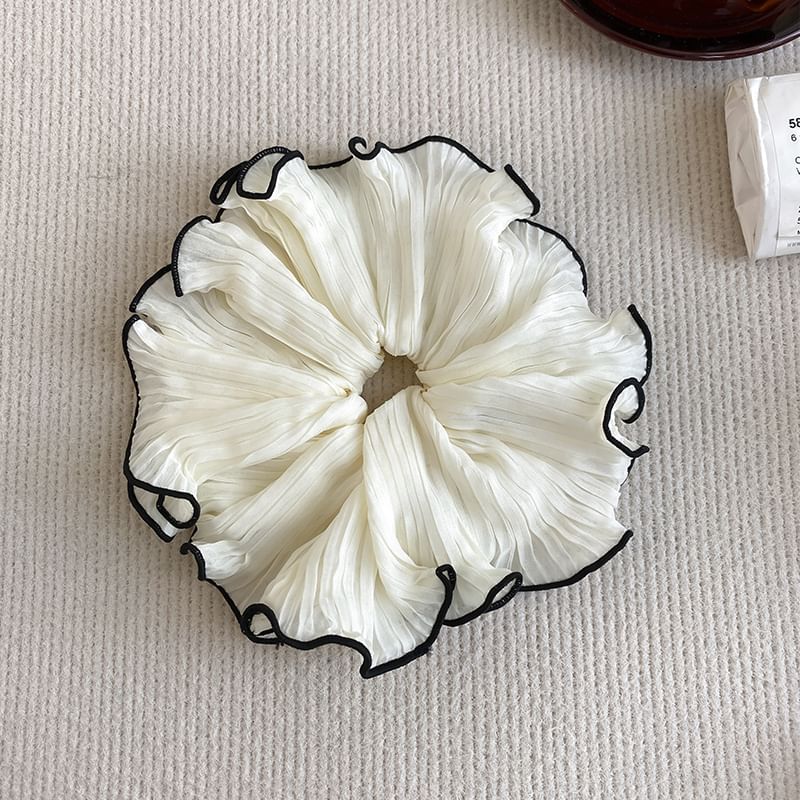 Scrunchie Trim Contrast