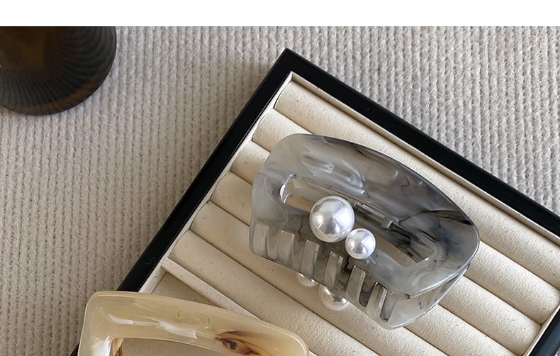 Hair Pearl Faux Claw Acrylic