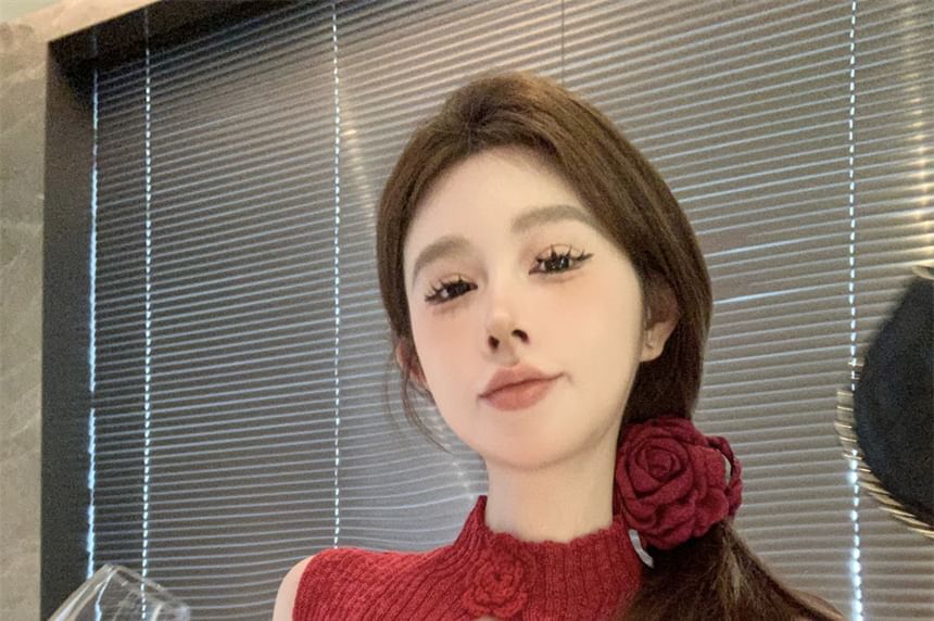 Crop Top Sleeveless Accent Knit Mock Floral Neck