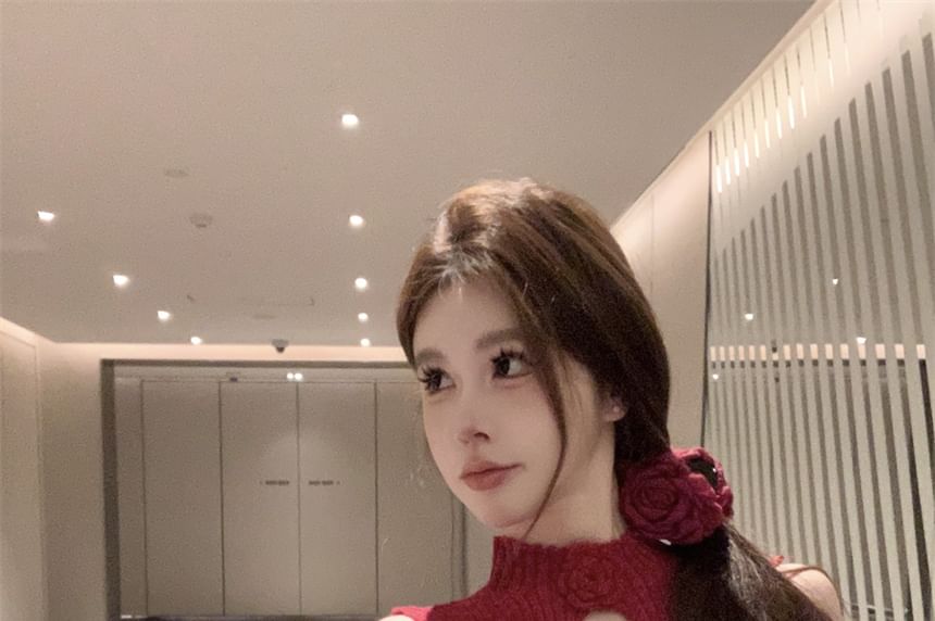 Crop Top Sleeveless Accent Knit Mock Floral Neck