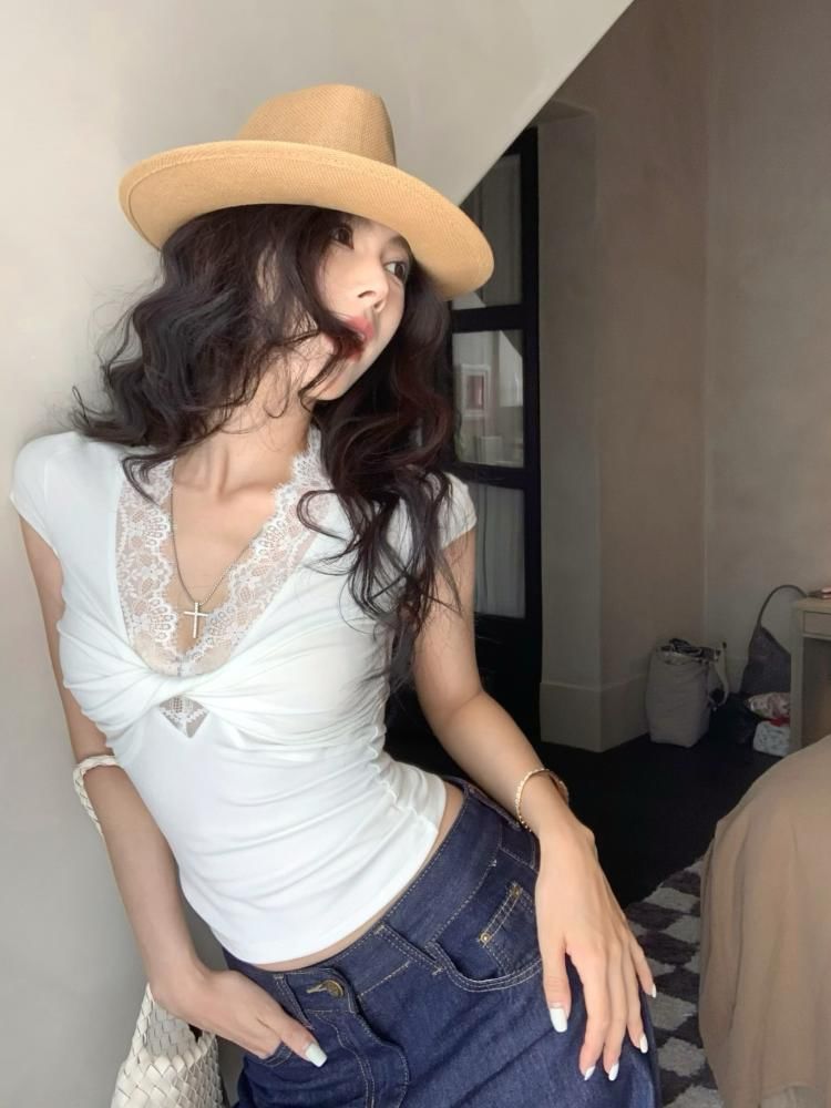 Lace Cap-Sleeve Trim Crop Top V-Neck