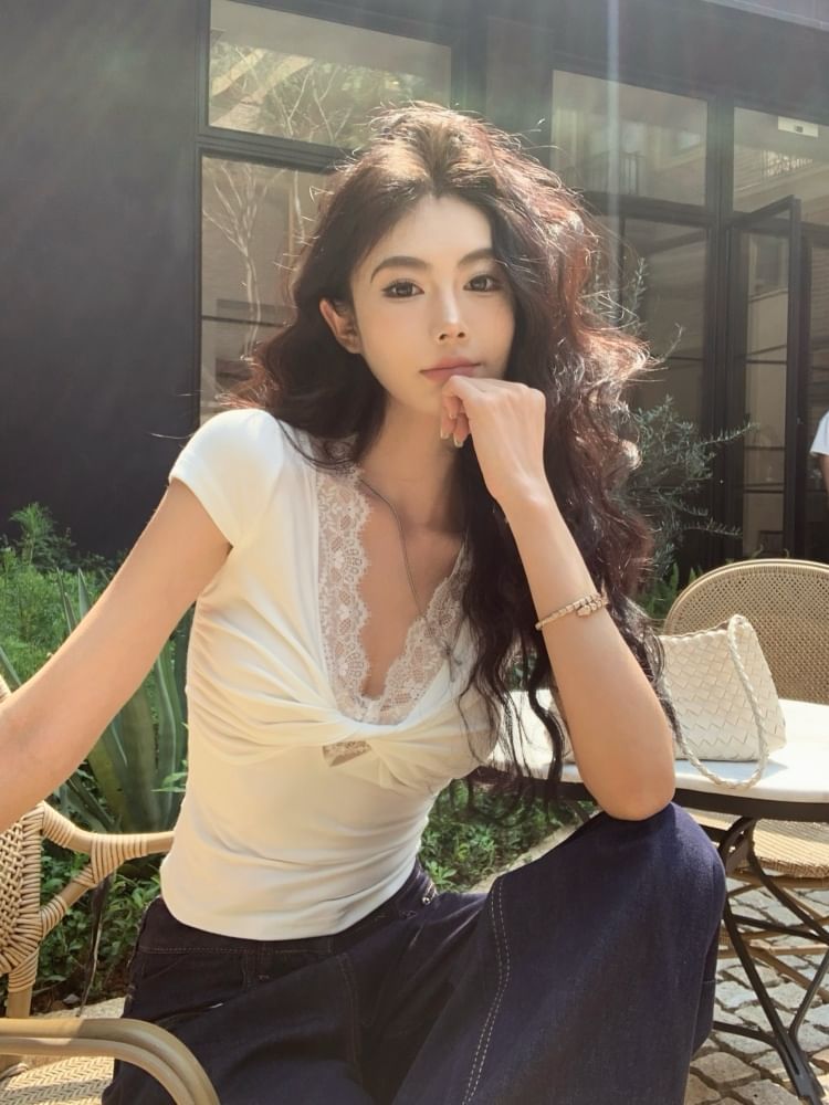 Lace Cap-Sleeve Trim Crop Top V-Neck