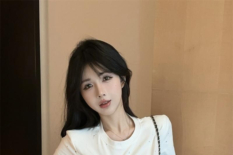 Crop Short-Sleeve Neck Zipped Fit Tee Sequin Slim Crew