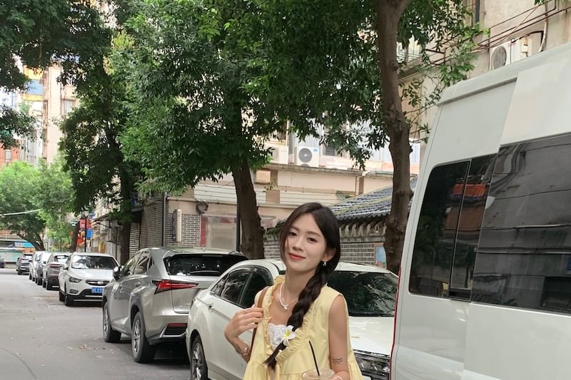 Tie Mock Tone Sleeveless Front Trim Frill Two-Piece Two Blouse