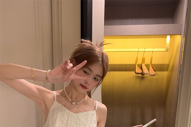 Plain Cami V-Neck Top Crop Flowy