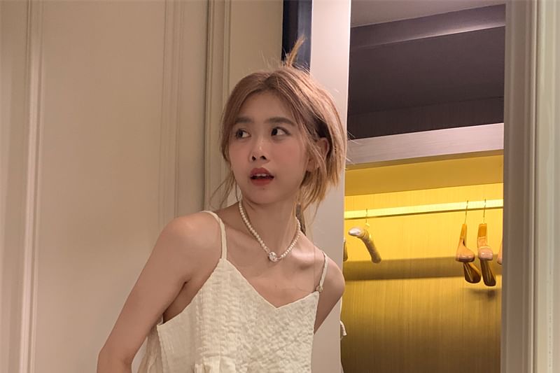 Plain Cami V-Neck Top Crop Flowy