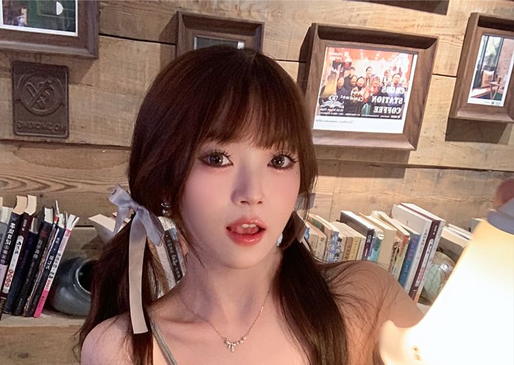 Plain Crop V-Neck Accent Top Trim Bow Cami Lace