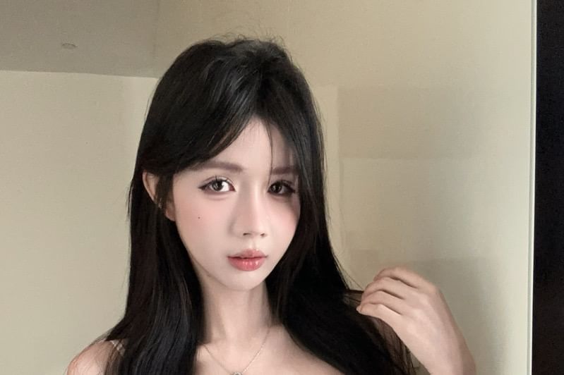 Lace Trim Slit Top Fit Camisole Slim