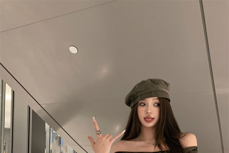 Camo Trim Cap-Sleeve Fit Asymmetrical Tee Off-Shoulder Slim Ruffle Print