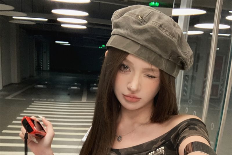 Camo Trim Cap-Sleeve Fit Asymmetrical Tee Off-Shoulder Slim Ruffle Print