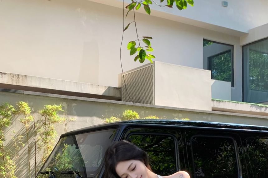 Bow Top Plain Elastic Tiered Crop Waist Slim Mini Halter A-Line Fit / Skirt