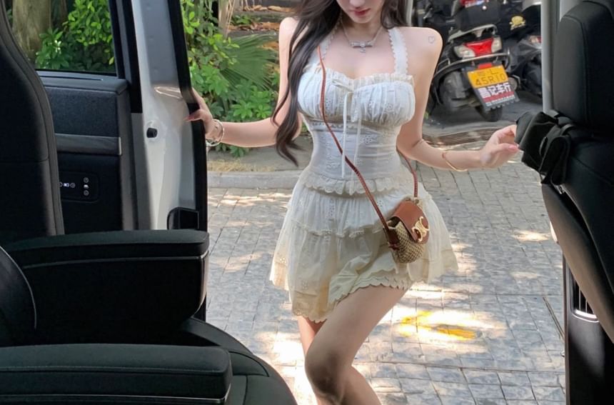 Bow Top Plain Elastic Tiered Crop Waist Slim Mini Halter A-Line Fit / Skirt