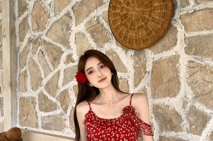 Floral Asymmetrical Trim + Scrunchie Ruffle Cami Set: Top