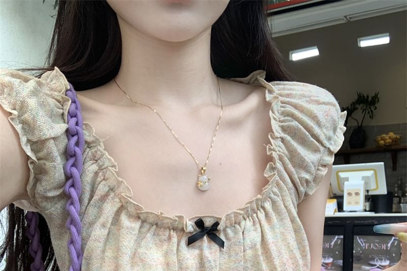 Short-Sleeve Bow Slim Trim Neck Ruffle Square Fit T-Shirt