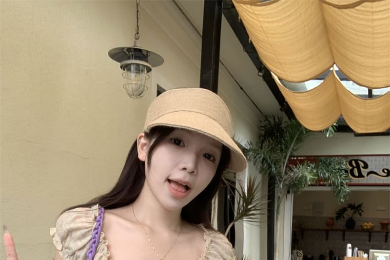 Short-Sleeve Bow Slim Trim Neck Ruffle Square Fit T-Shirt