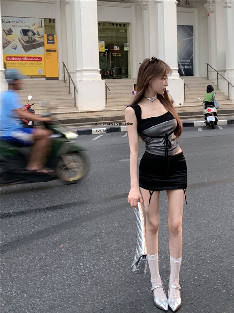 Top Bow Tank Fit Two Neck Tone Crop Slim Square