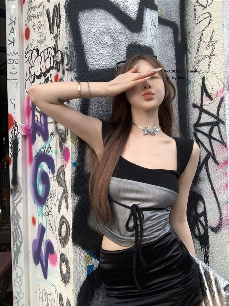 Top Bow Tank Fit Two Neck Tone Crop Slim Square