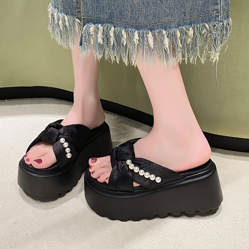 Pearl Slide Patterned Knot Faux Sandals Platform