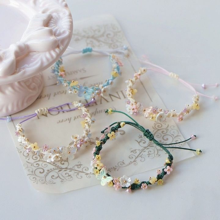 Flower Bead String Bracelet