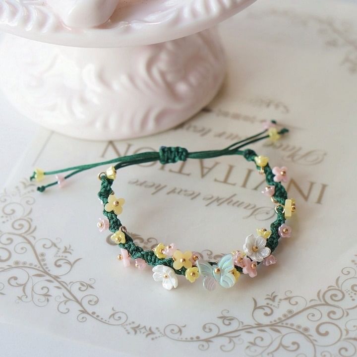 Flower Bead String Bracelet