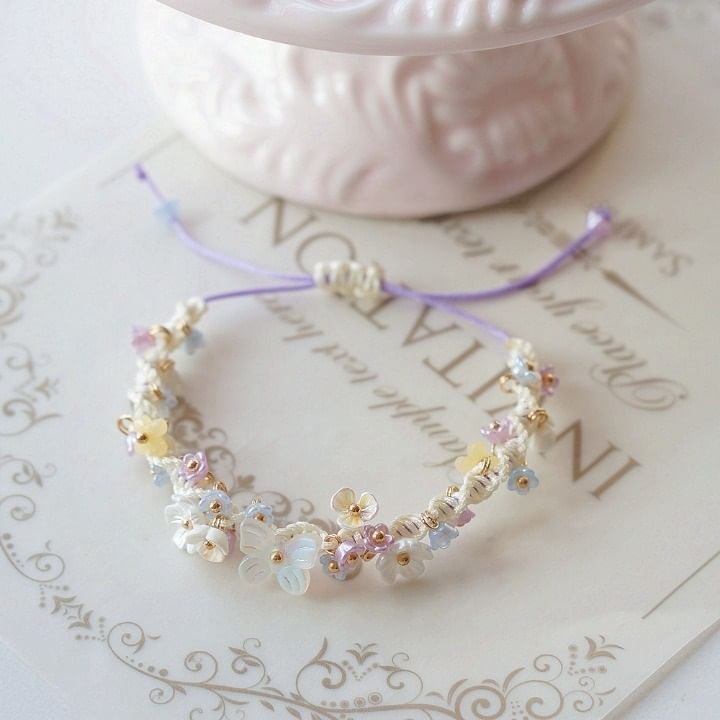 Flower Bead String Bracelet