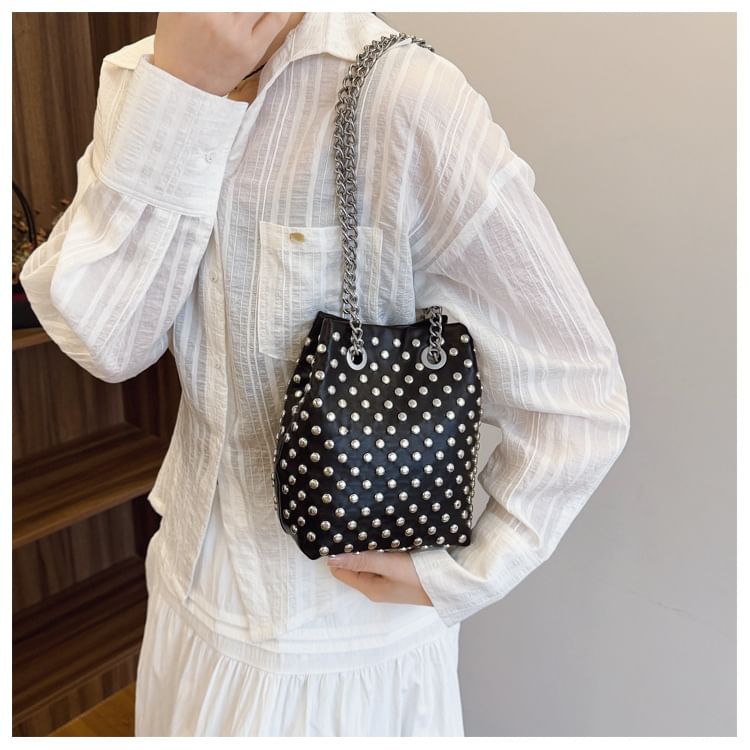 Sequin Embroidered Bucket Bag / Strap Faux Leaf Studded Chain